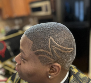 Gallery Image : P Famousvipcutz